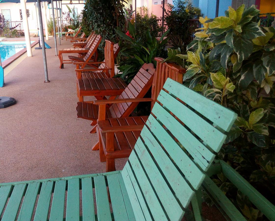 Peace Pool Resort Khun Han Exterior photo